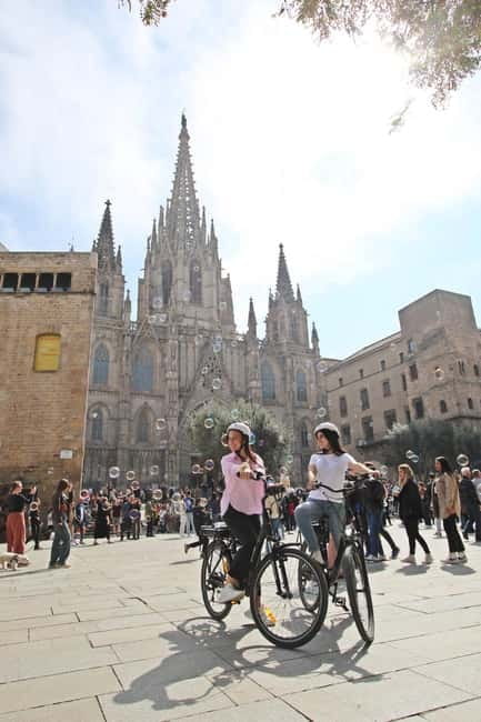 Barcelona: Tapas Tasting Tour by Regular Bike or E-Bike - From the Christopher Columbus Monument to Port Vell