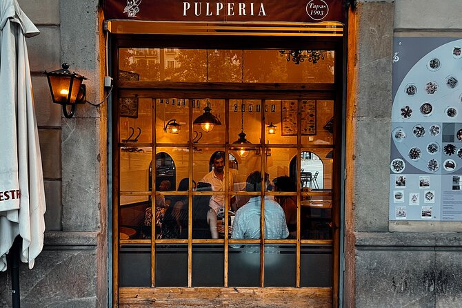 Barcelona Tapas Tour | Tastes of Cataluña, Galicia and more - Placa del Sortidor and the first serious tapas stop