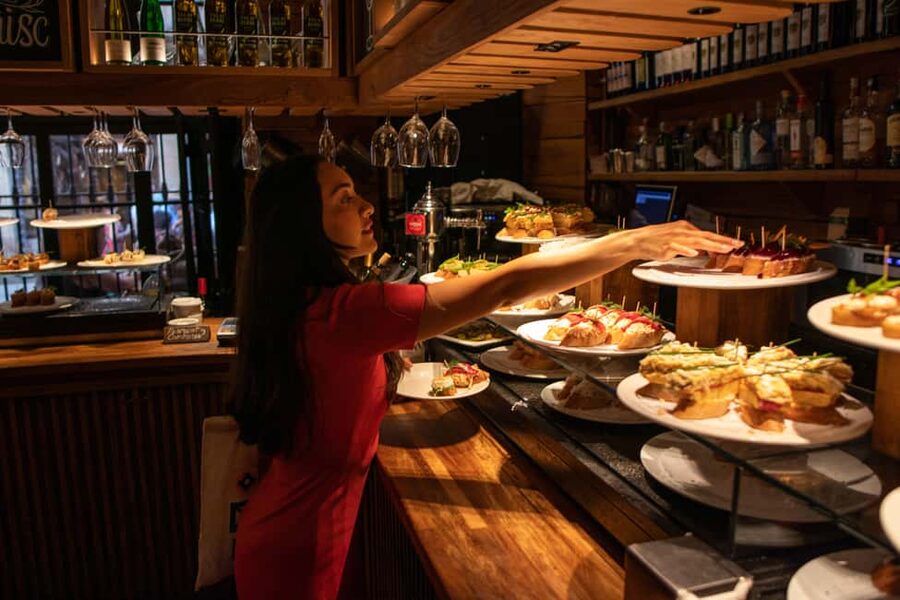 Barcelona Tapas Tour, Taverns, History & Local Culture - Why this Barcelona food walk works