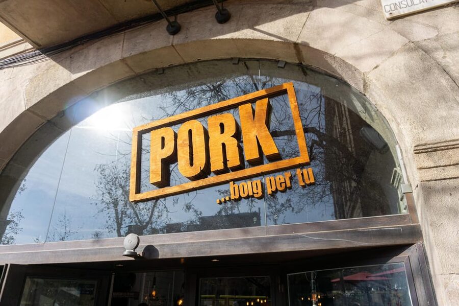 Barcelona: Tapas Tour with Food Tastings and Drinks - What lands on your plate