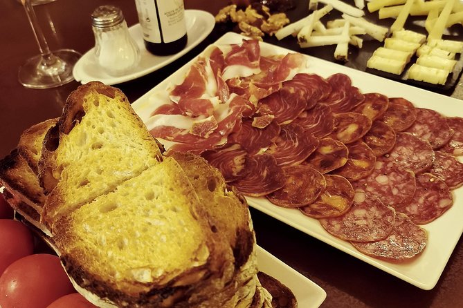 Barcelona Tapas & Wine Experience as a Local at Hidden Wineries - What you will eat and drink