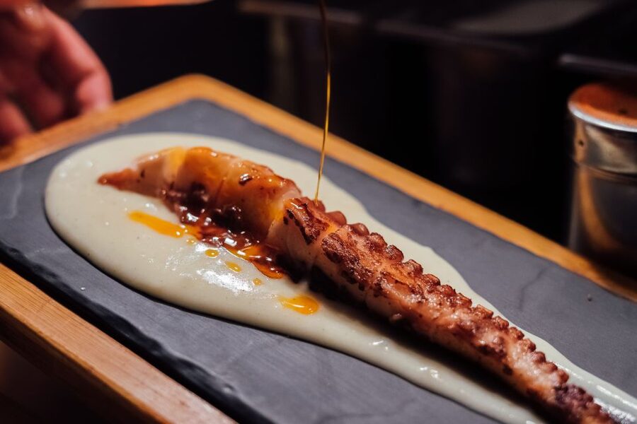 Barcelona: Tapas & Wine Private Walking Tour with Local Food - Wine, cava, and vermouth are part of the lesson
