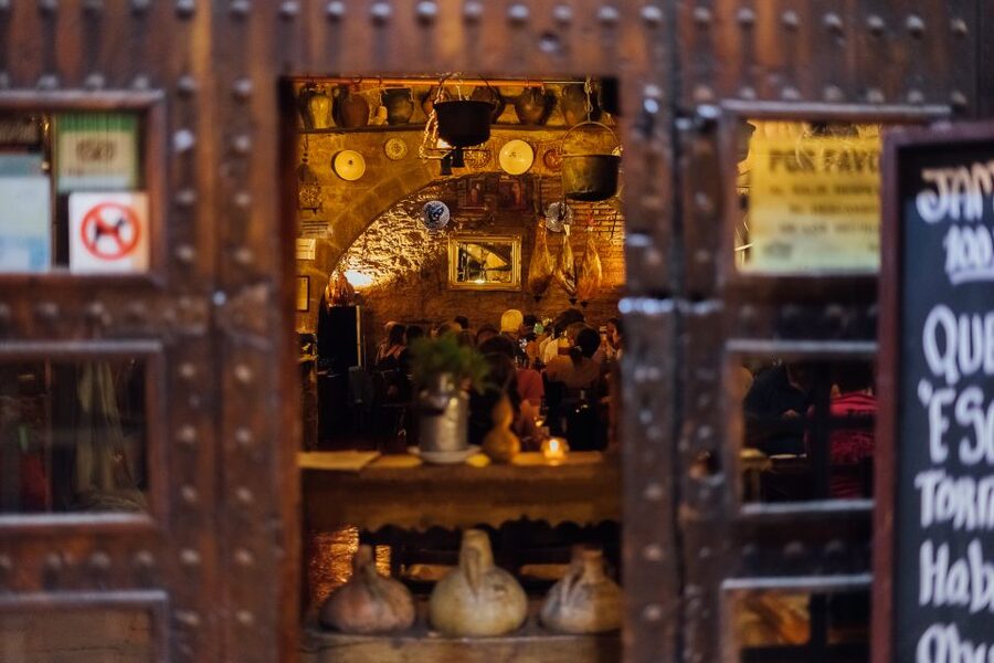 Barcelona: Tapas & Wine Private Walking Tour with Local Food - The Gothic Quarter adds the strongest sense of place