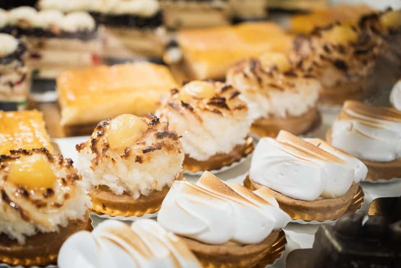 Barcelona: The Ultimate Local Tapas & Drinks Food Tour - Why the food stops feel more useful than a regular restaurant meal