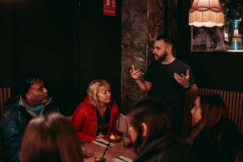 Barcelona: Tipsy Tapas & History Tour in the Gothic Quarter - Practical details before you book