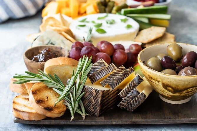 Barcelona Vegetarian Tapas and Food Walking Tour in Gracia - Stop one: Can Ros and the Catalan basics