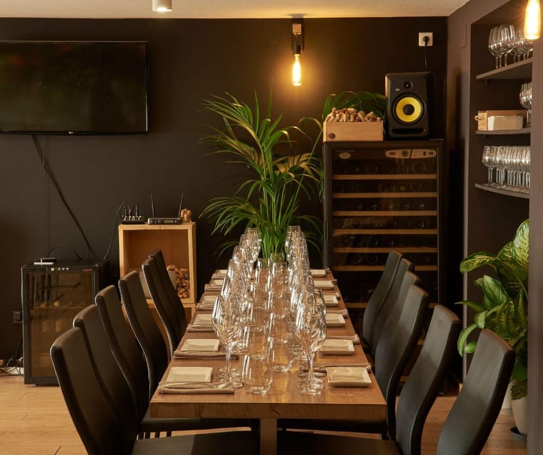 Barcelona: Wine Tasting and Tapas 5-Course Pairing Dinner - What this Vivinos wine dinner is really like