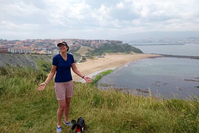 Bike tour with Pintxos & Drinks in Getxo (Scenic Bilbao Seaside) - Bikes, helmets, and the pace of the morning