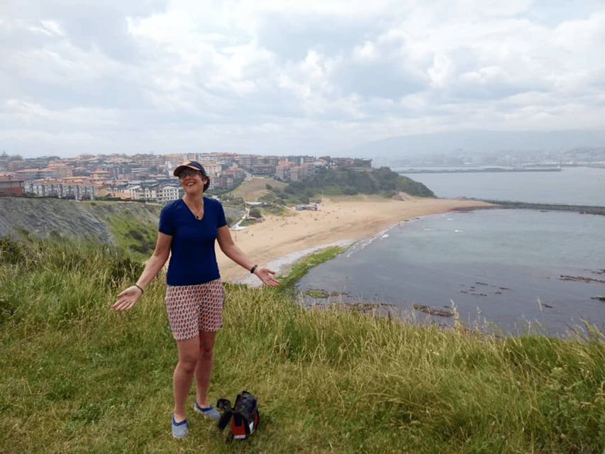 Bike with Pintxos & Drinks in Getxo. Bilbao´s scenic seaside - Guides and the human side of the tour