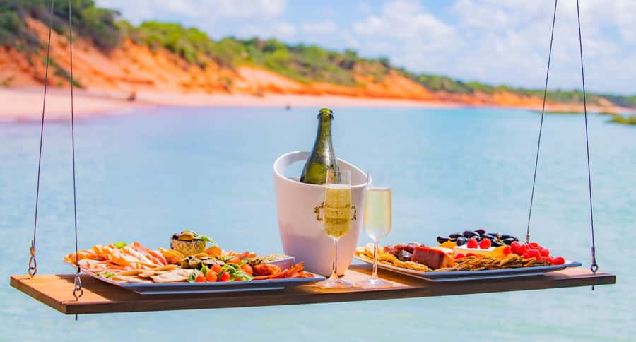 BROOME: DINOSAUR ADVENTURE CRUISE - With Tapas and Cocktail - Boarding Brahminy Kite in Roebuck Bay