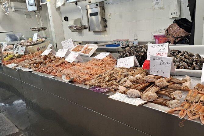 Cadiz Food Tour: Tapas, Drinks and Delights with a Local - Torre Tavira and a bakery founded in 1961