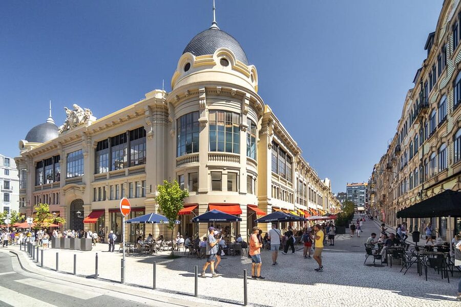 Chef Led Porto Market Tour & Portuguese Tapas Class + Wine - Starting with Porto’s Bolhão Market