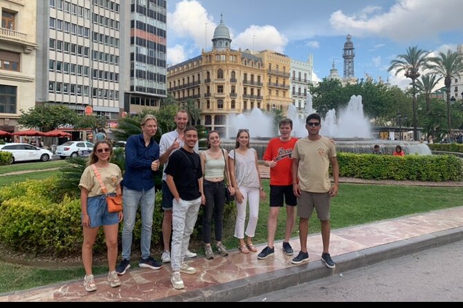 Christmas Tapas and Wine Tour in Valencia - Meeting near Xàtiva Metro Station