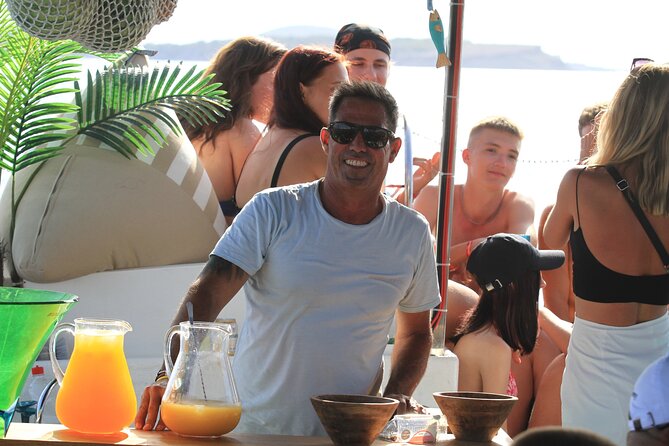 Coves and Caves Excursion with Tapas and Premium Open Bar in Ibiza - Who will get the most from this excursion