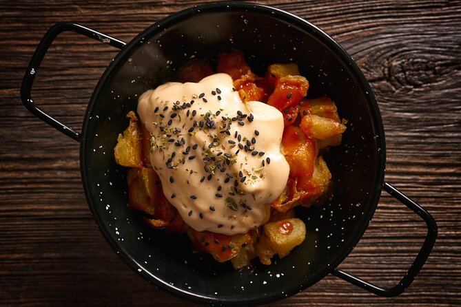 Culinary tour "Tapas & Wines" in Madrid - Five stops, five different tastes