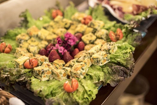 DINNER OR TAPAS in a Poruguese Home - A Portuguese meal far from the restaurant circuit