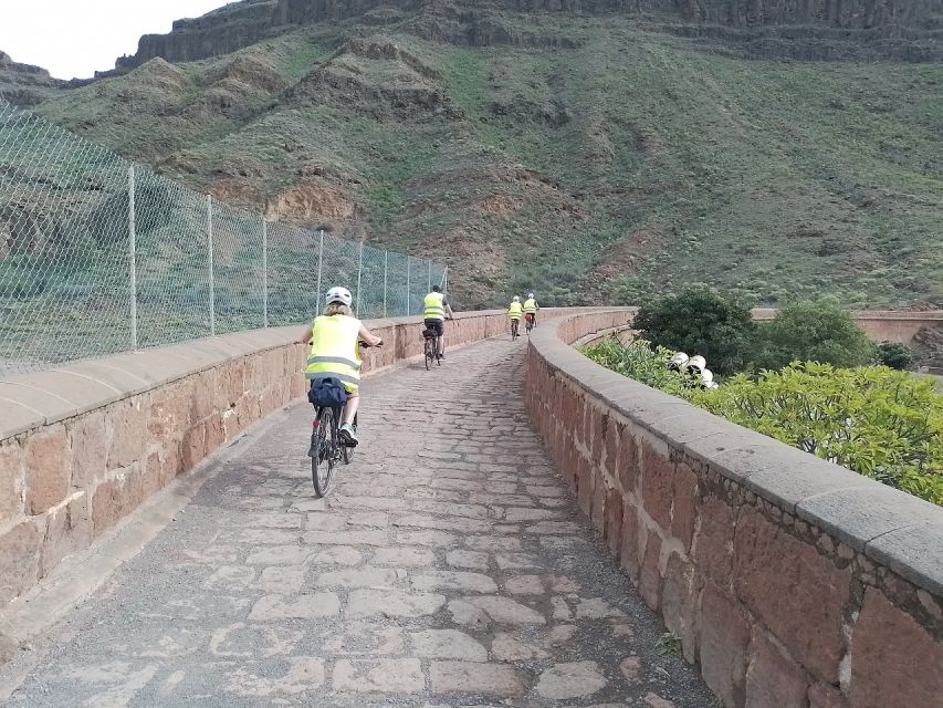 E-Bike Mountain Tour in Natural Park +Option Tapas in a Cave - The downhill return is the reward
