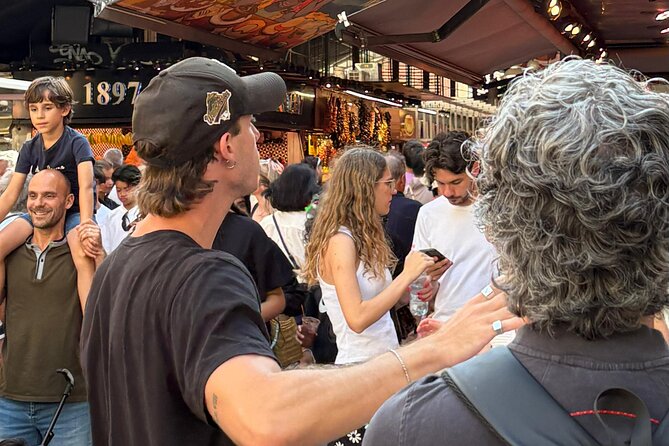 Eat Like a Local in Barcelona: Tapas, Wine & Tradition - Why the group size and timing matter