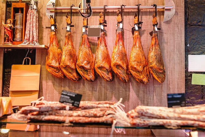 Eating Seville: Tapas, Drinks and Local Flavors Tour - La Antigua Bodeguita for pork cheeks and shrimp omelette