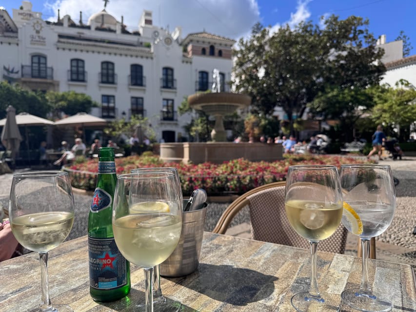 Estepona old town tour with tapas tasting - Starting at Estepona Centro
