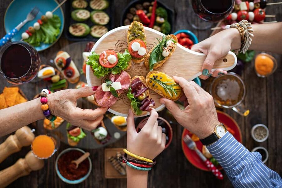 Faro: Portuguese Tapas Guided Tour - Key points at a glance