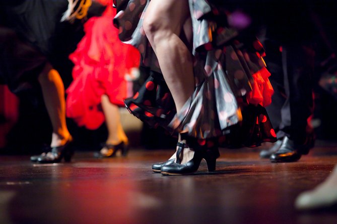 Flamenco Show and Tapas in Seville - A one-hour flamenco performance with front-row seats