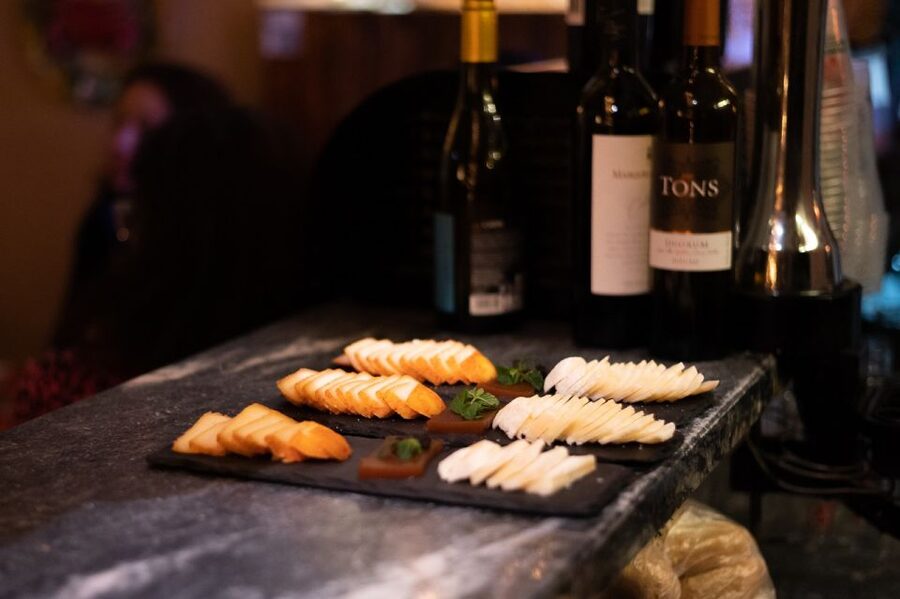 Food Tour: Portuguese wine & Tapas with Ginjinha Tasting - What the guides add to the experience