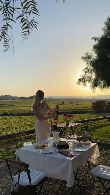 From Barcelona: PRIVATE Horseback Ride + Tapas + Picnic - Pica pica, regional ingredients, and drinks