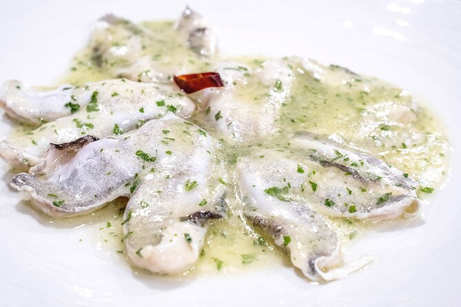 Get lost in the last classic pintxo taverns - Why the old txikiteo tradition matters
