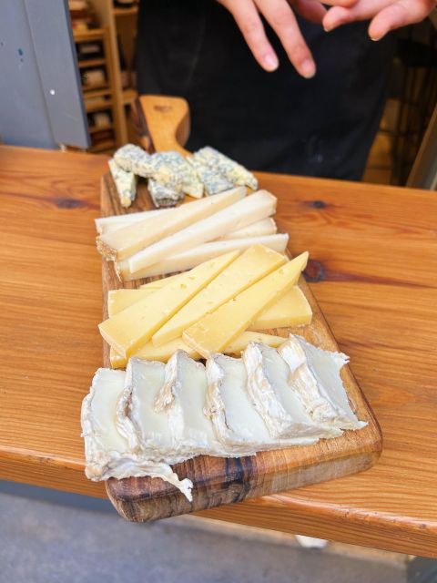 Girona Evening Food Tour & Tapas Bar Experience - Casa Cacao and the Chocolate Break
