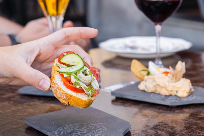 Gourmet Tapas and Wine Tour in the Old Town of Las Palmas - The Self-Guided Format: Freedom With Less Context