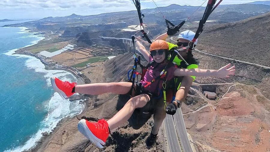 Gran Canaria: Paragliding Flight with Tapas & Pickup - Pickup points across the island