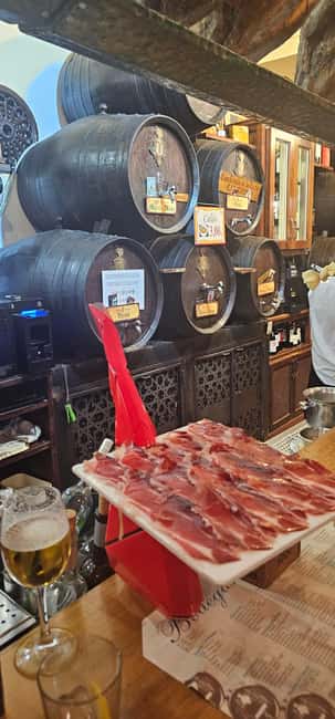 Granada: Spanish Tapas Tour with Local Guide. All included. - Pace, comfort, and practical details