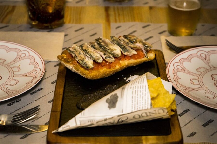 Granada: Tapas Crawl - Granada Tapas Crawl at a Glance