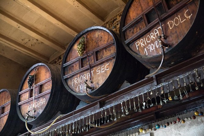 Hidden Bars & Authentic Tapas Journey - Following Atair from one local bar to the next