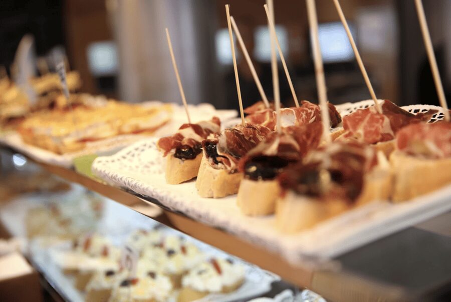 Ibiza’s Sunset Strip Tipsy Tapas Tour - A social evening, not a formal food class