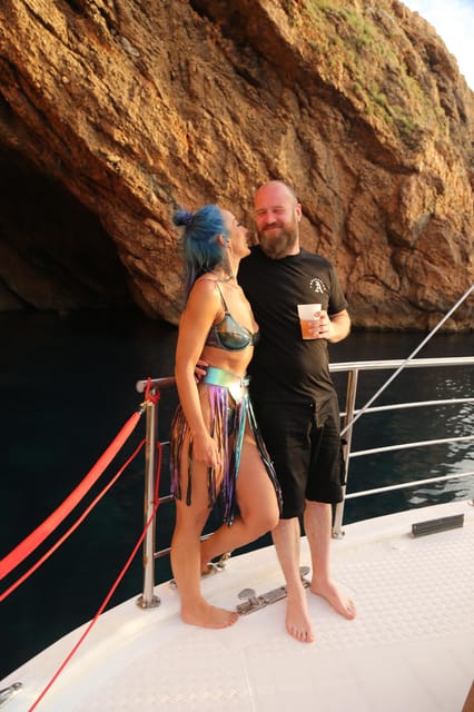 Ibiza: Scenic Cruise with Tapas and Drinks - Choosing between the southern and northern coast