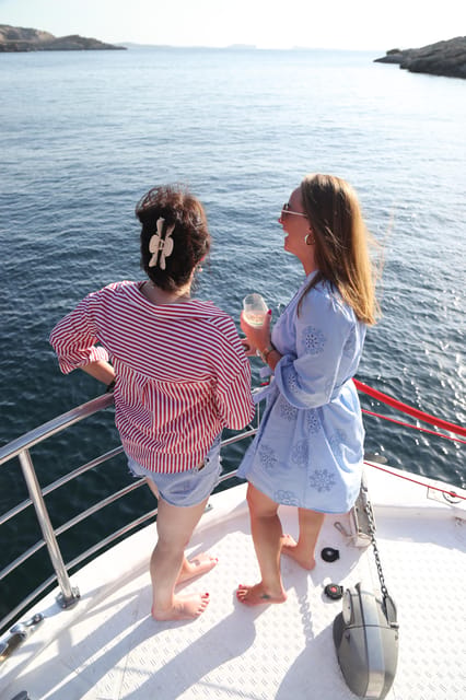 Ibiza: Scenic Cruise with Tapas and Drinks - Cala Gració and Cala Salada on the northern direction