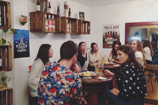 Indulge in Cordoba: Local Wines & Tapas Tasting - Key points to know before booking