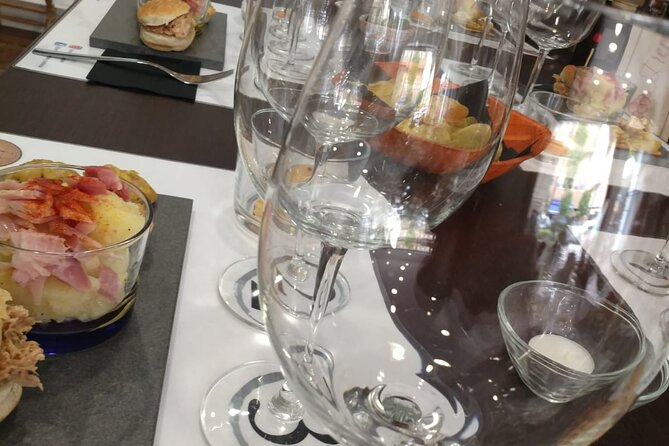Indulge in Cordoba: Local Wines & Tapas Tasting - Four Córdoba wines in one compact tasting