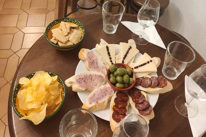 Indulge in Cordoba: Local Wines & Tapas Tasting - Francisco’s role makes the difference