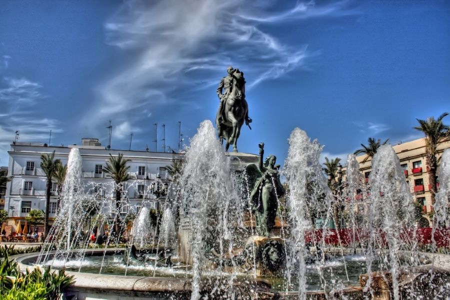 Jerez: Traditional Tapas Tour - The guide makes the difference