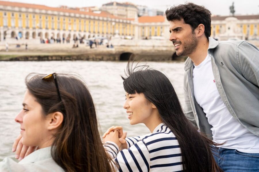 Lisbon: Alfama Charms, Tapas, Wine and Sunset Boat Cruise - Why this Lisbon evening works so well