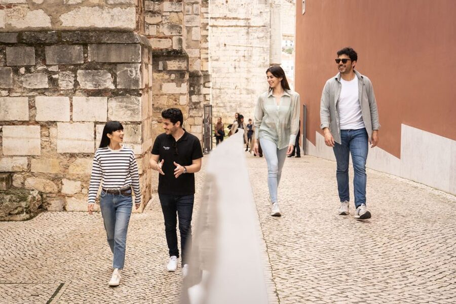 Lisbon: Alfama Charms, Tapas, Wine and Sunset Boat Cruise - Who should book this experience