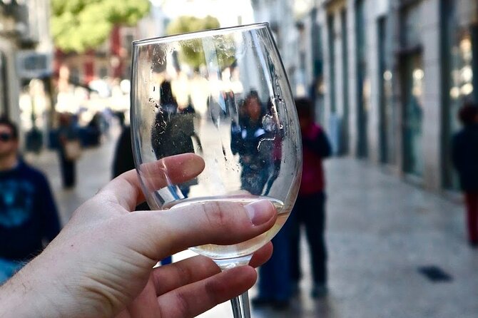 Lisbon Food Tour with 10+ Tastings of Local Delicacies & Wines - The weekday and Saturday tasting route
