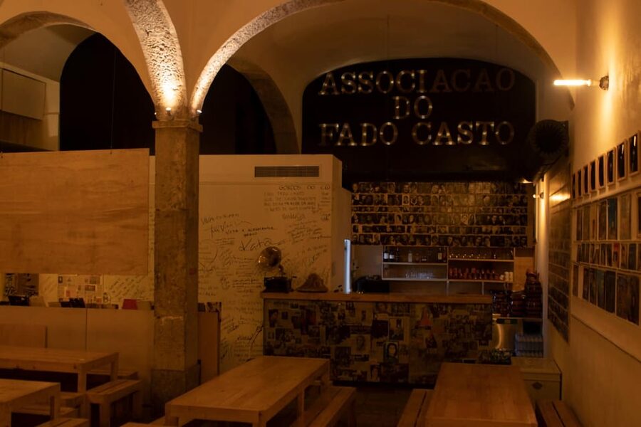 Lisbon: Tapas & Drinks with Fado Live Performance - Who will enjoy this Fado night