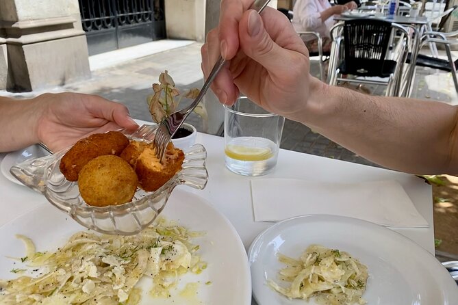 Lunchtime Tapas Tour in the Eixample with The Barcelona Taste - How the timing works for lunch