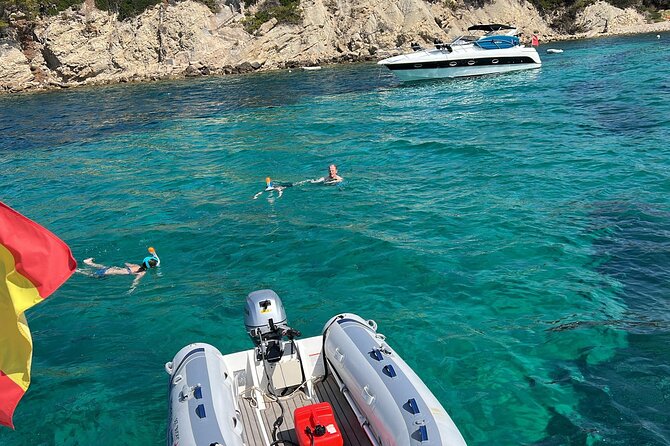Luxury Catamaran sailing with welcome Drinks Tapas Max10-12Person - Who Will Enjoy This Catamaran Trip Most
