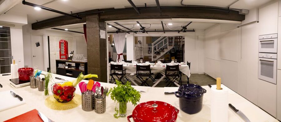 Madrid: 10 Tapas 2.5-Hour Cooking Class - A small Spanish food tour in a Madrid kitchen
