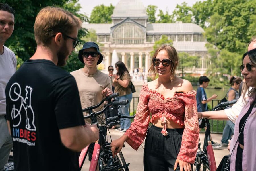 Madrid: 3 h. Guided Highlights Bike Tour with Optional Tapas - Starting near Plaza Mayor and the Royal Palace